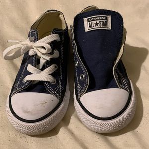 Little boys converse